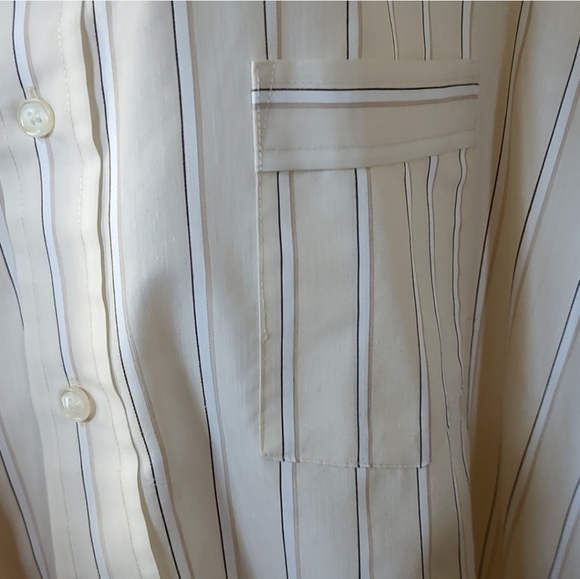 Van Heusen Lustrous Life Short Sleeve Button up Shirt w/ Vertical Stripes Vintag - Picture 7 of 10